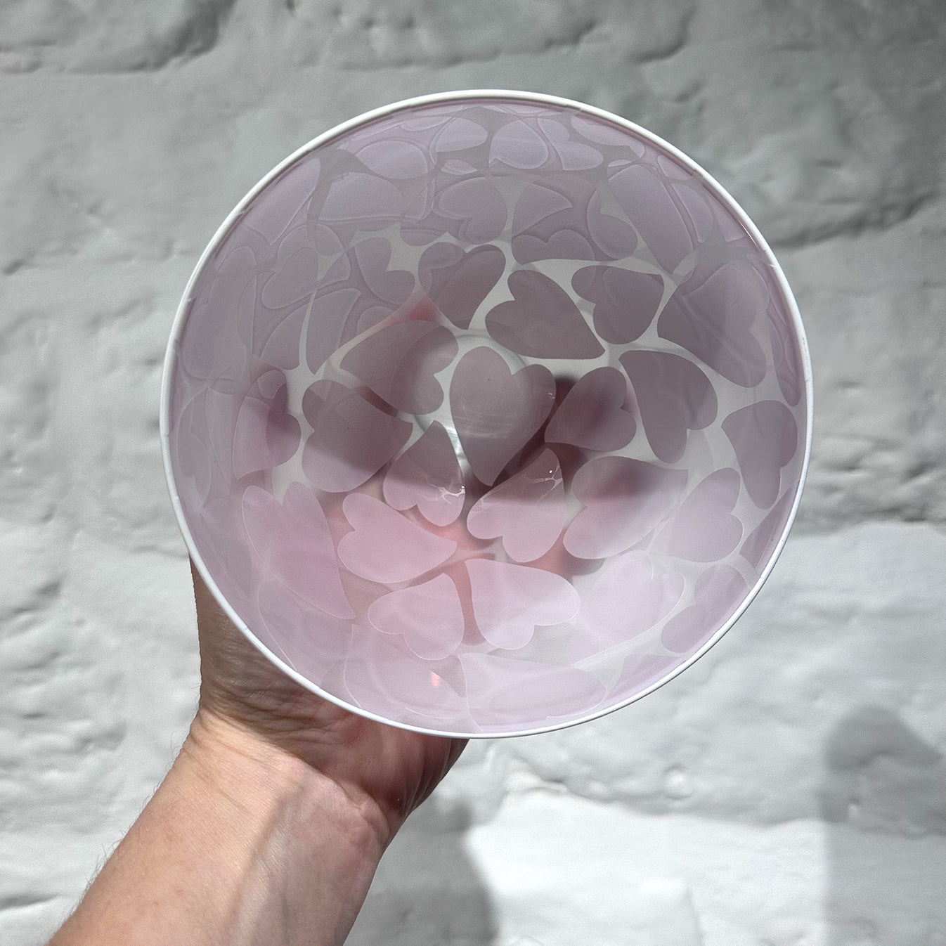 Heart Bowl - Pale Opaque Pink, White Lip Wrap