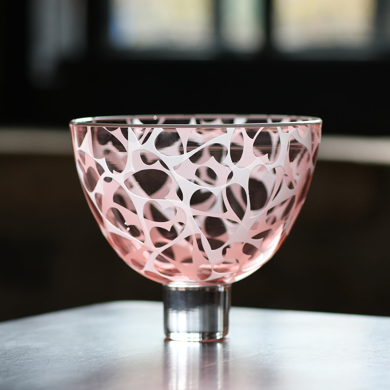 Heart Bowl - Transparent Warm Pink, White Lip Wrap